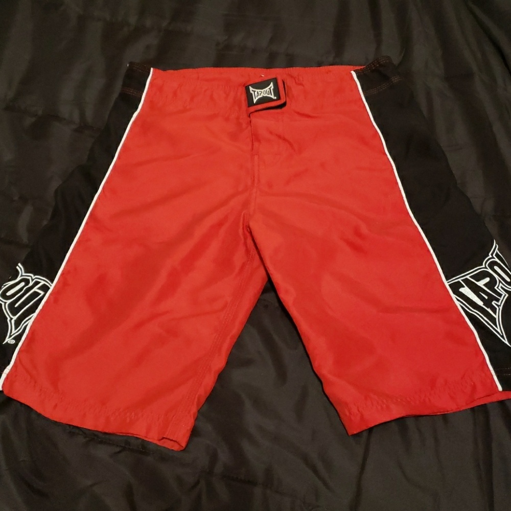 Tap Out boys shorts size 12